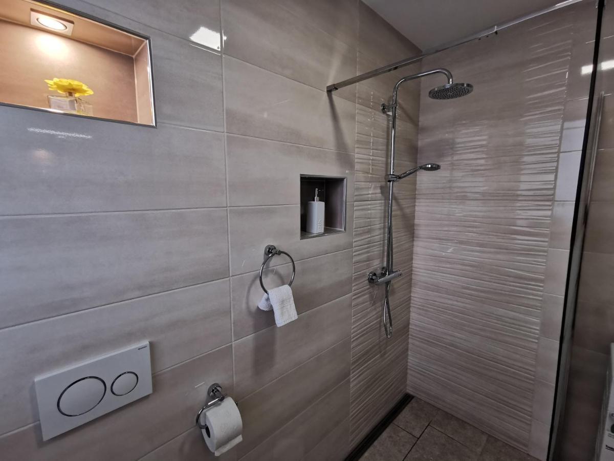 Apartments Alexandra 첼레 외부 사진