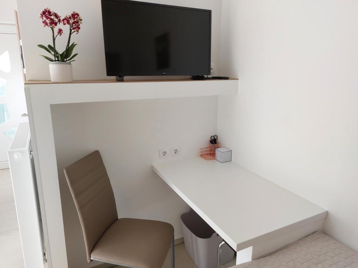 Apartments Alexandra 첼레 외부 사진