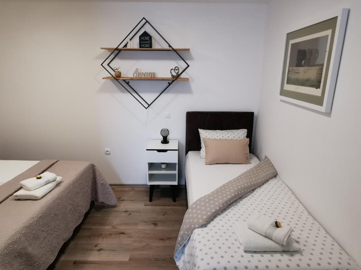 Apartments Alexandra 첼레 외부 사진
