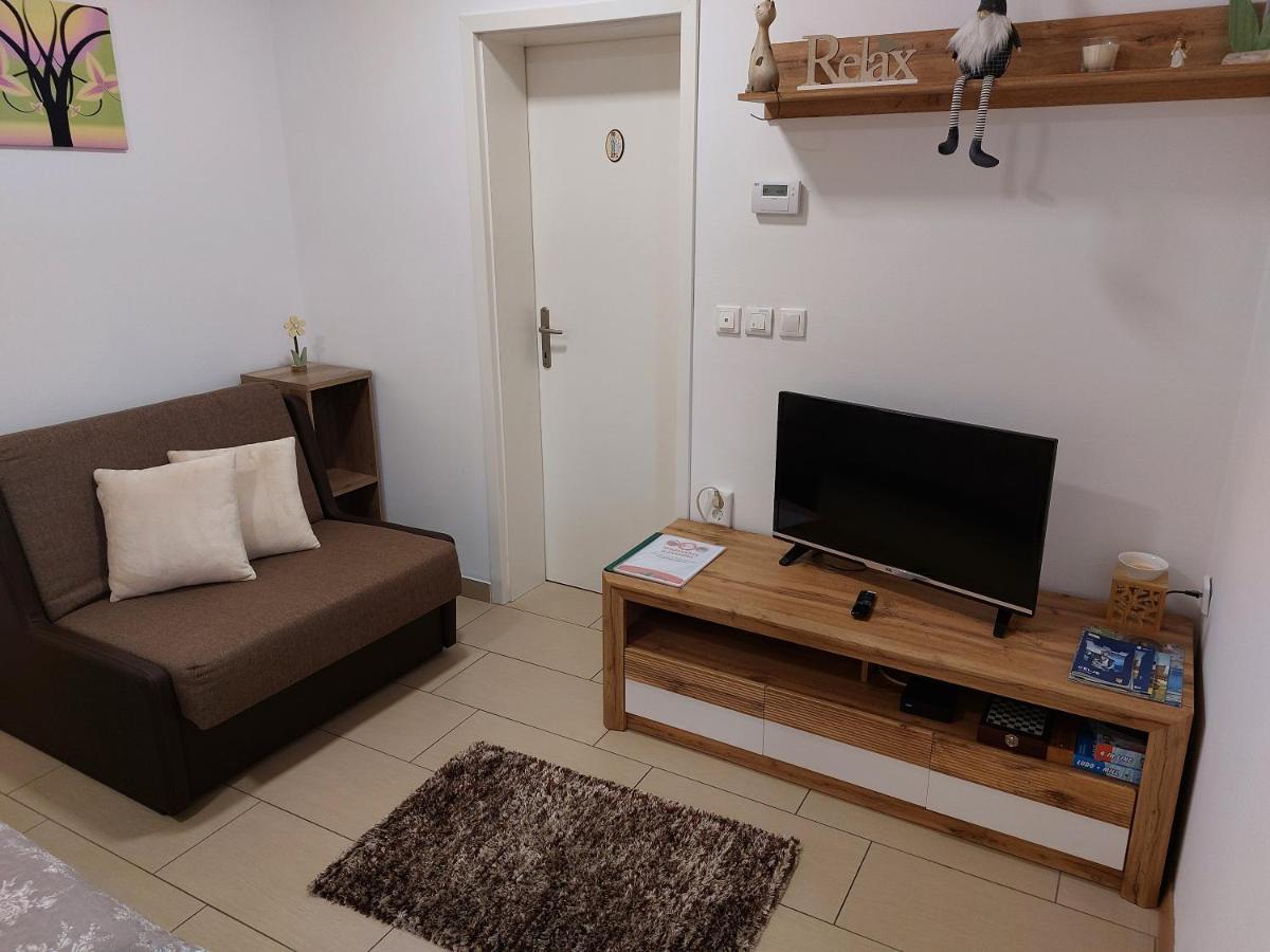 Apartments Alexandra 첼레 외부 사진