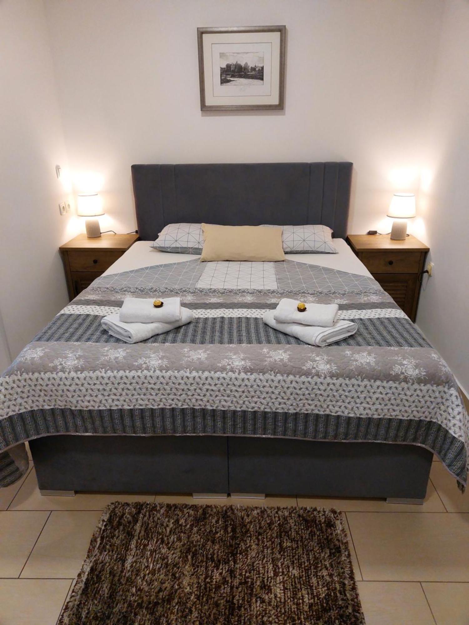 Apartments Alexandra 첼레 외부 사진