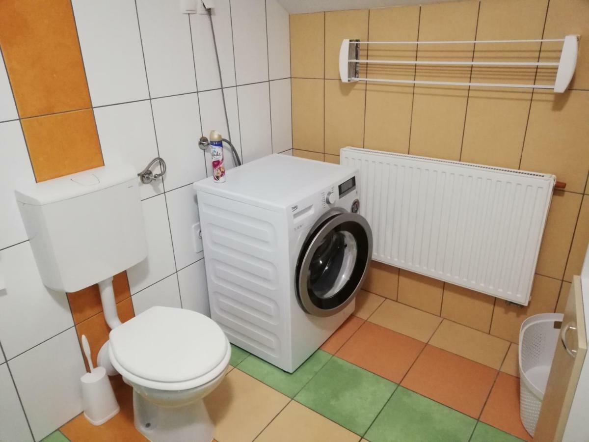 Apartments Alexandra 첼레 외부 사진